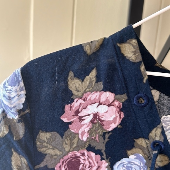NWT Abercrombie & Fitch Navy Blue Floral Mini Dress Tie Neck Keyhole Back XS - Picture 7 of 11
